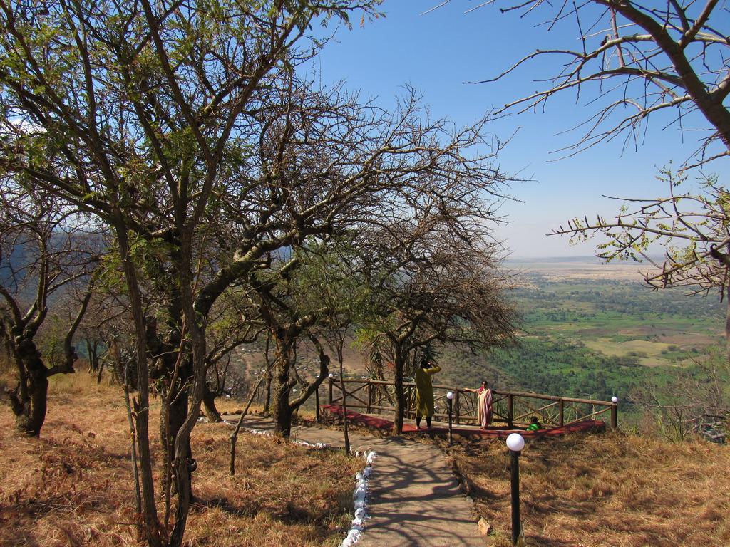 African Sunrise Lodge And Campsite Mto wa Mbu Exterior foto